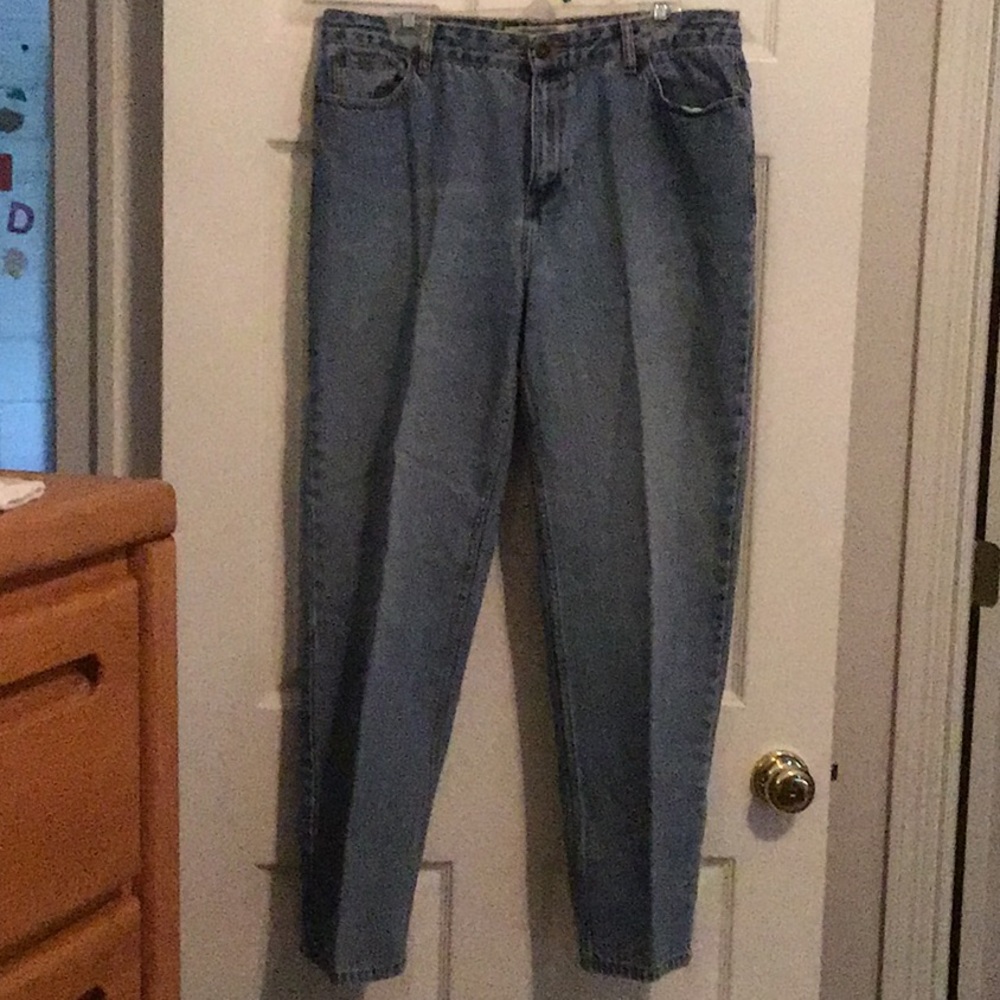 Ladies preworn Sz 16A jeans. Very good condition